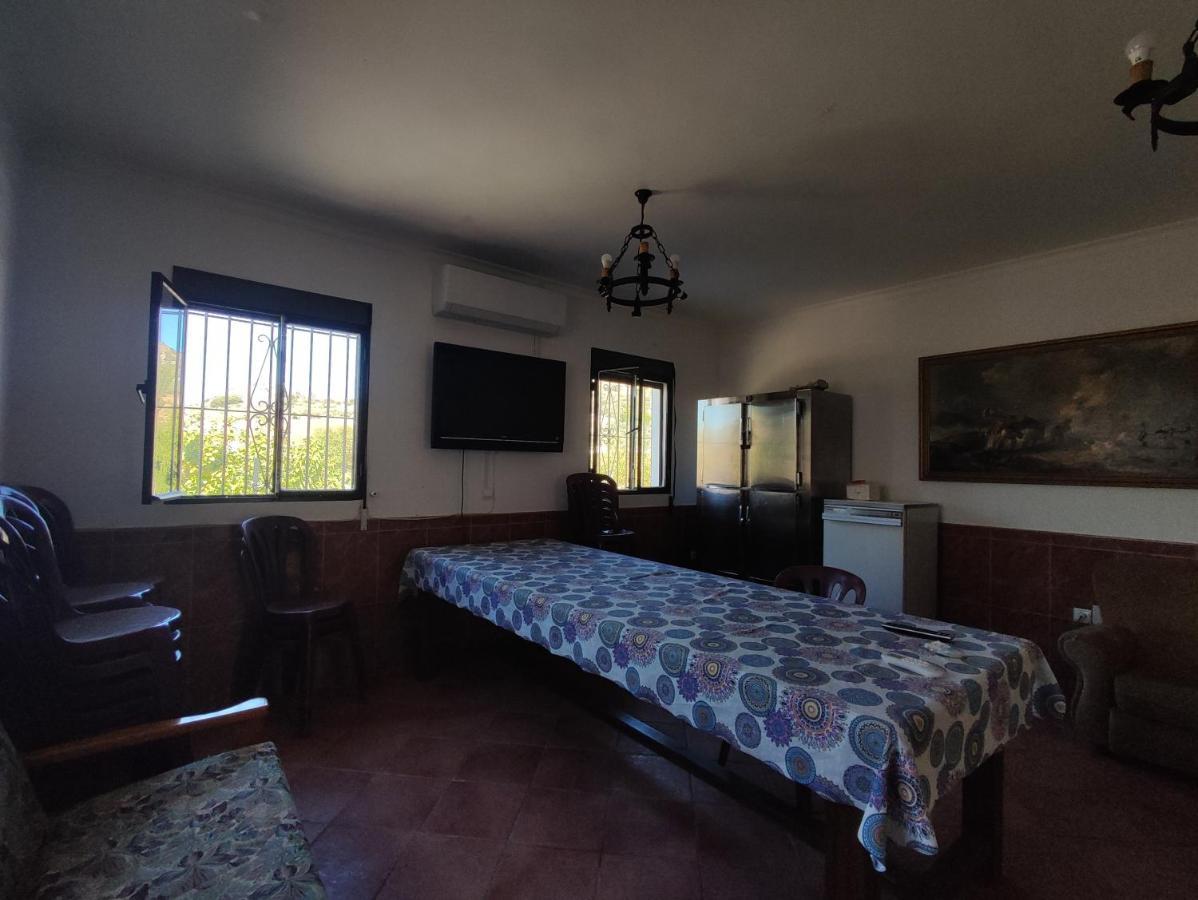 Alojamiento Rural Huerta Mandre Cuevas del Becerro Bagian luar foto