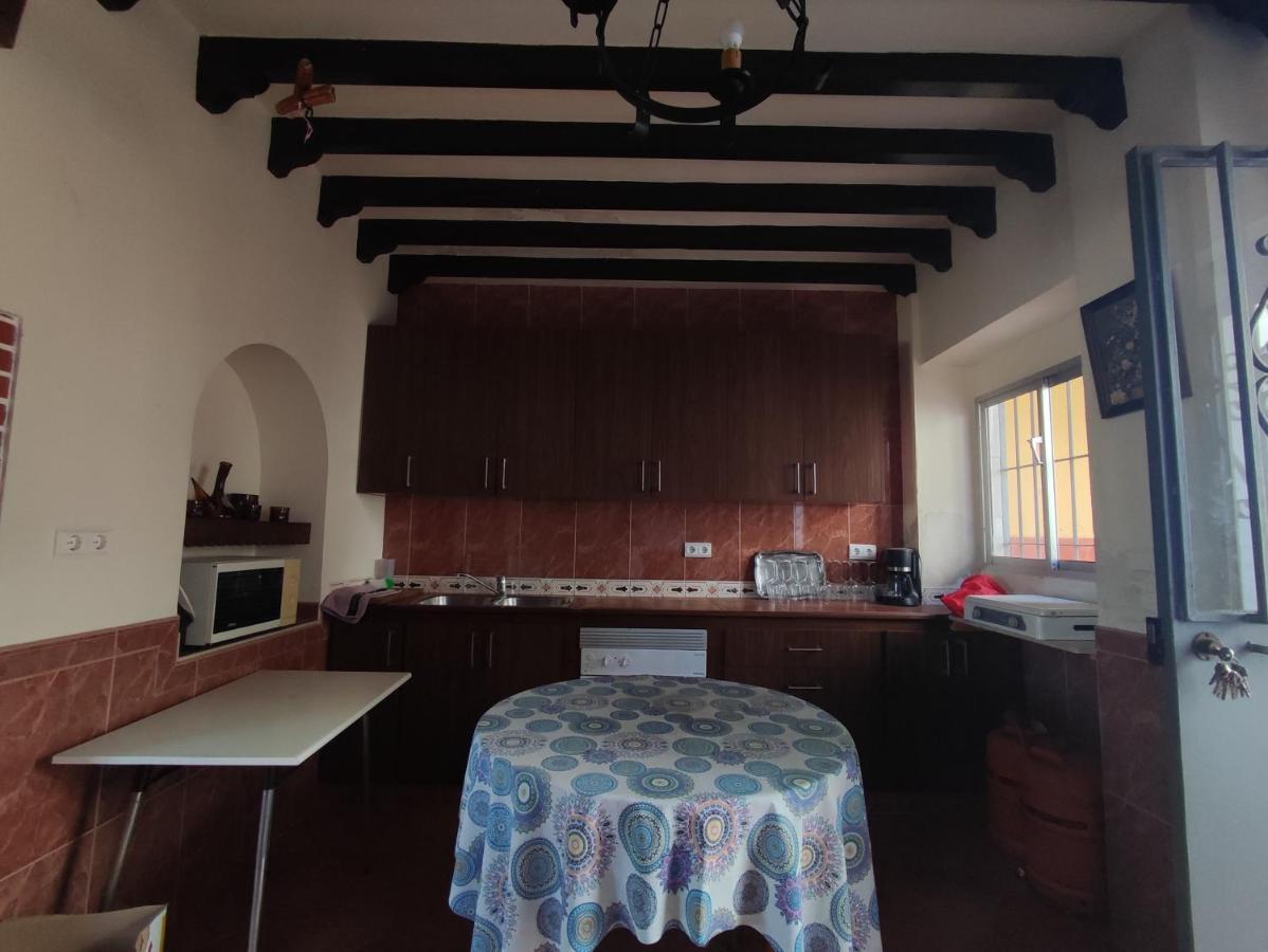 Alojamiento Rural Huerta Mandre Cuevas del Becerro Bagian luar foto